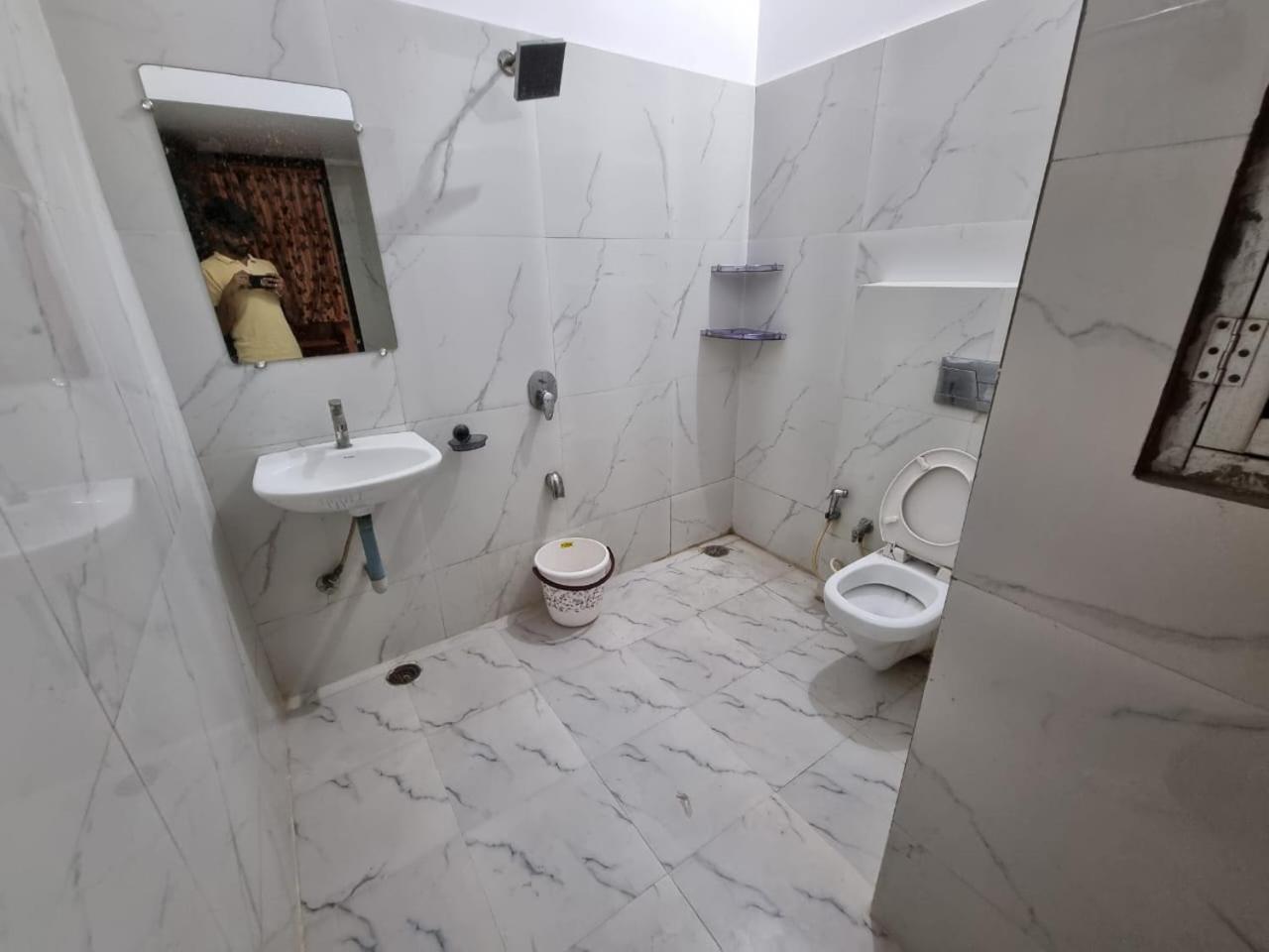 Leela Homestay Jabalpur - Lily - 2 Bhk Luxury Appartment المظهر الخارجي الصورة