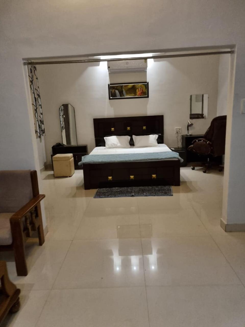 Leela Homestay Jabalpur - Lily - 2 Bhk Luxury Appartment المظهر الخارجي الصورة
